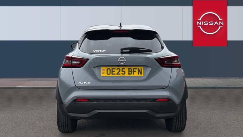Nissan Juke 1.0 DiG-T N-Connecta 5dr Petrol Hatchback